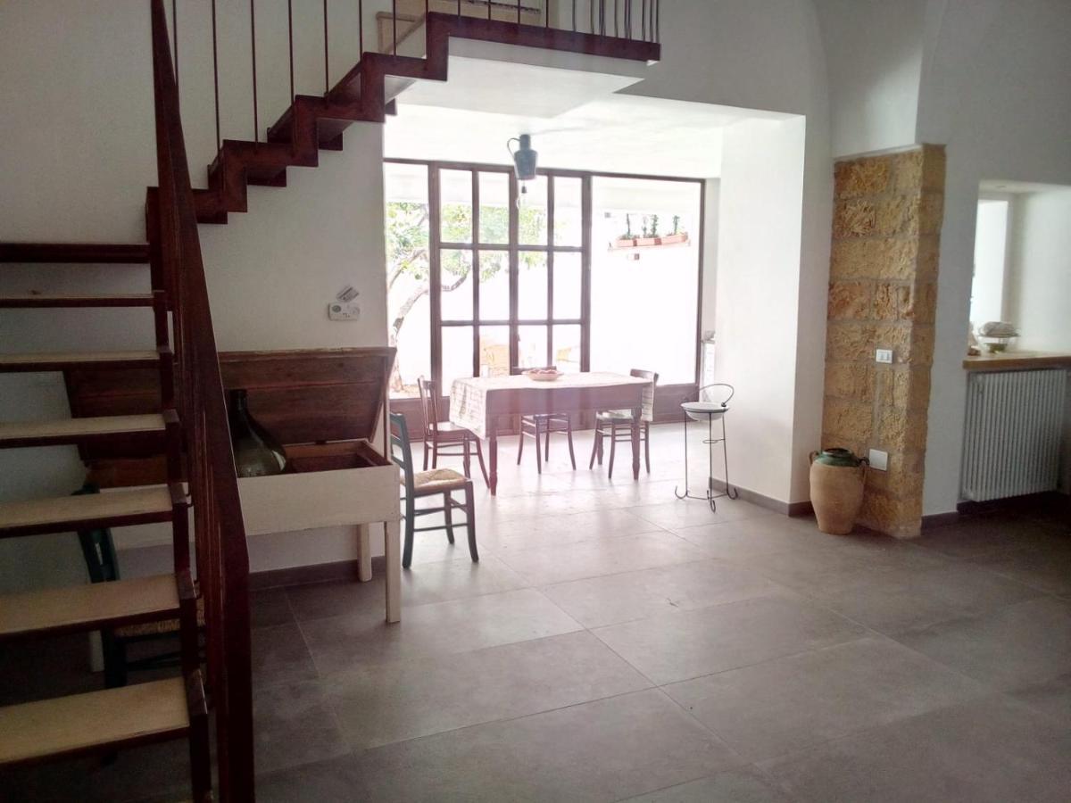 Cortile Calinea Bed & Breakfast Castrignano del Capo Exterior photo