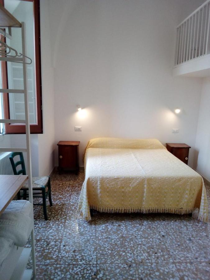 Cortile Calinea Bed & Breakfast Castrignano del Capo Exterior photo